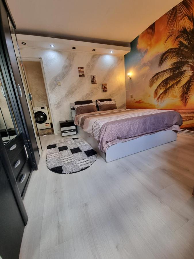 Maxx Lake Apart Bacău Buitenkant foto