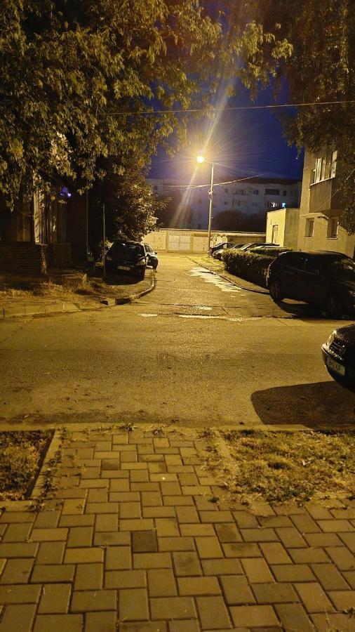 Maxx Lake Apart Bacău Buitenkant foto