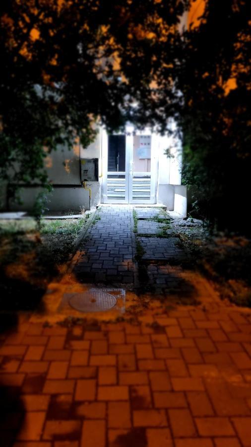 Maxx Lake Apart Bacău Buitenkant foto