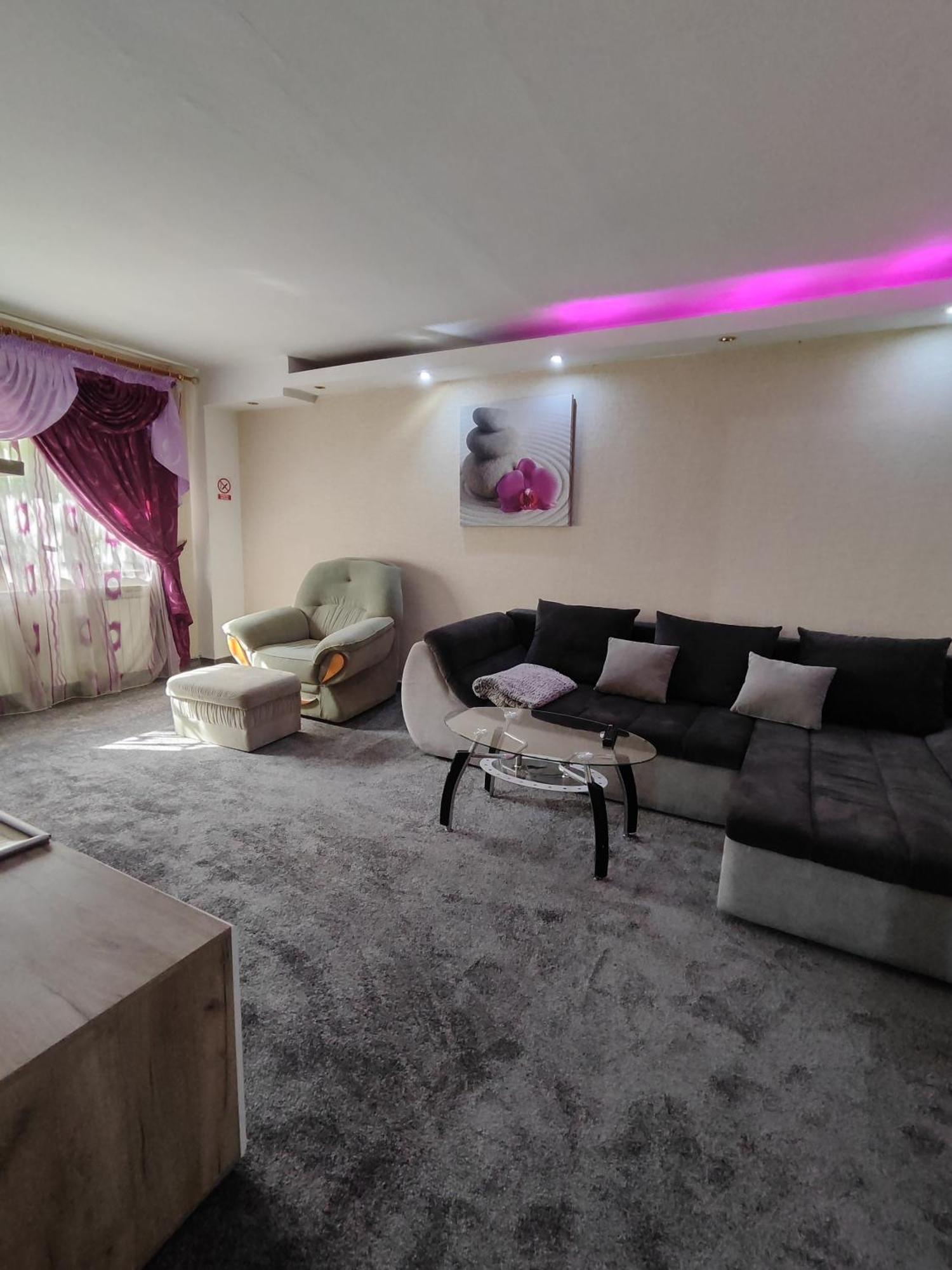 Maxx Lake Apart Bacău Buitenkant foto